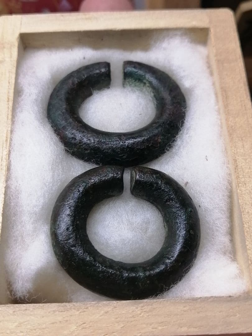 ★【古墳期】『高麗青銅耳環』　　二対。本物　古墳よりの発掘品です。