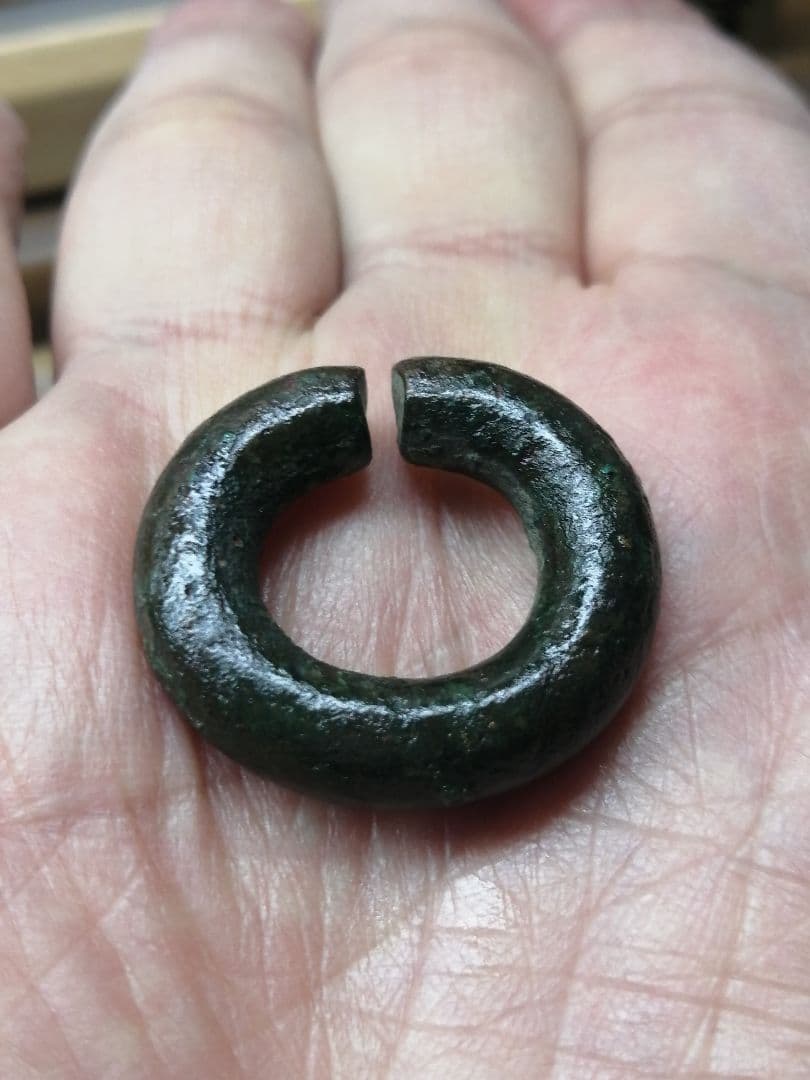 ★【古墳期】『高麗青銅耳環』　　二対。本物　古墳よりの発掘品です。