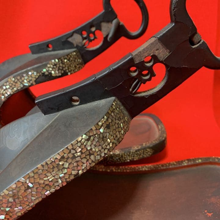 馬具　鎧　馬術　床の間　馬好き　骨董品　博物館　美術館　螺鈿細工　貝細工馬の鞍