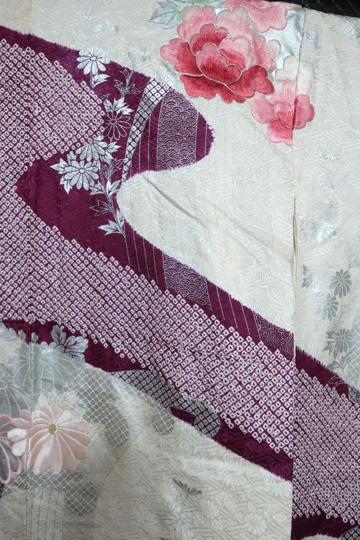 振袖フルセット ボルドー絞り／牡丹刺繍　成人式　卒業式