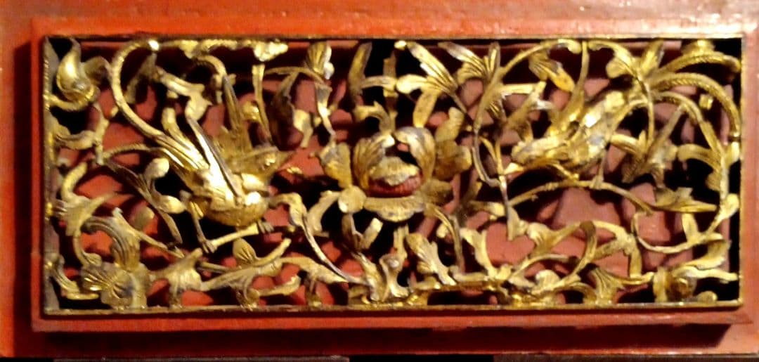 木彫工芸品 花鳥図 透かし彫り 金塗り　オブジェ　アンティーク