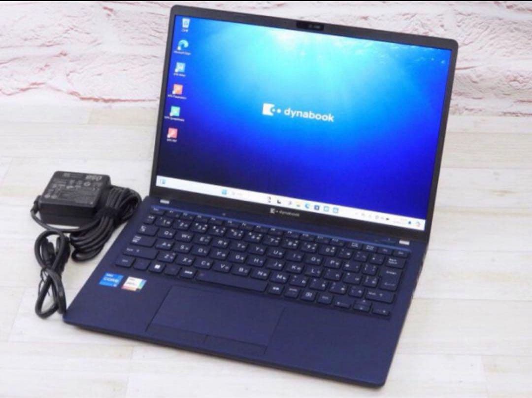 dynabook ノートPC ネイビー ACアダプター付き