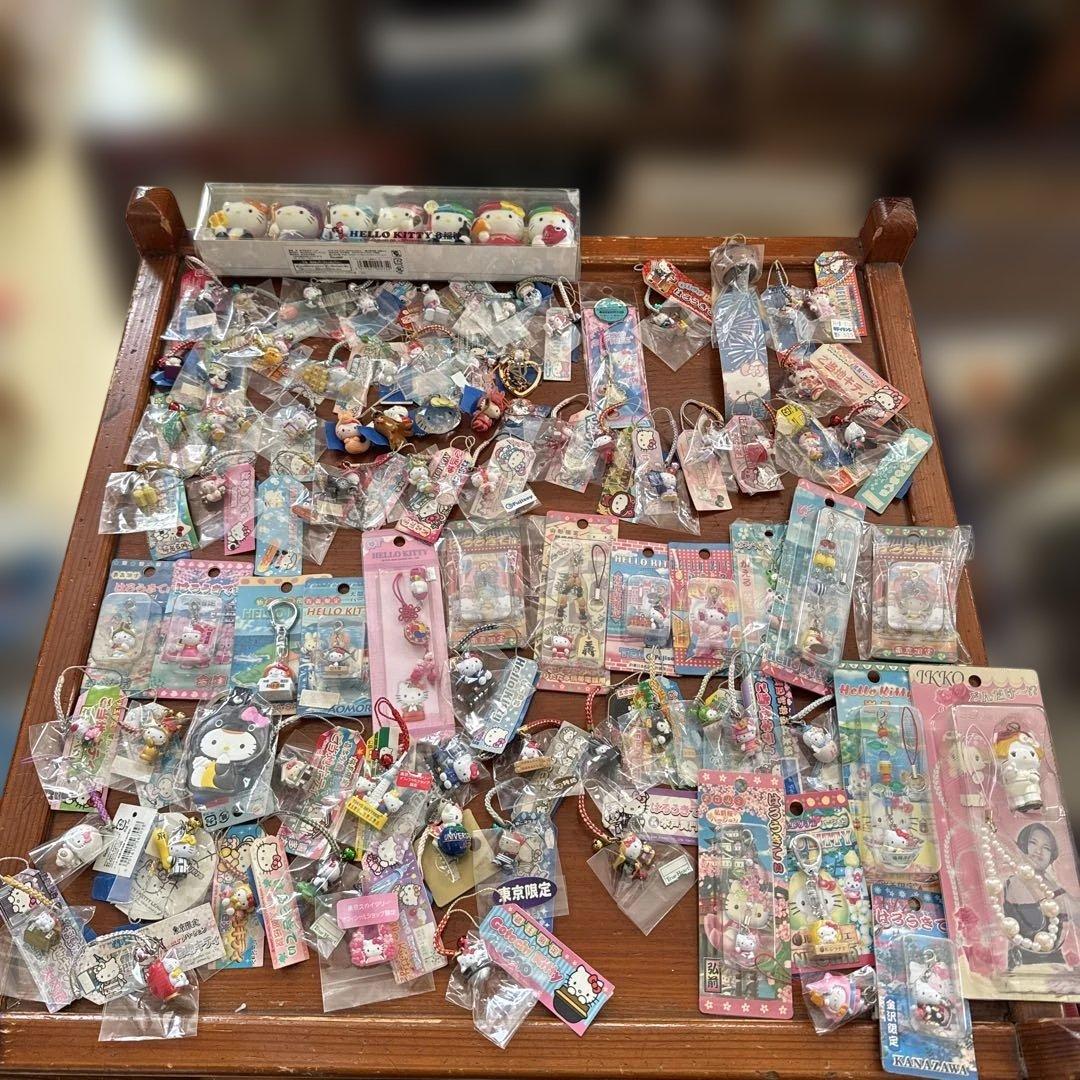 ご当地限定　ご当地キティ　ハローキティ ストラップセット 多数