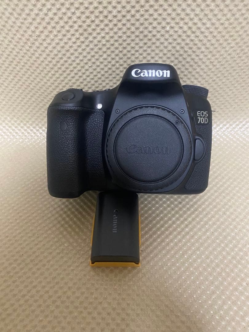 デジタルカメラ Canon EOS 70D EF-S 18-55 IS STM Kit