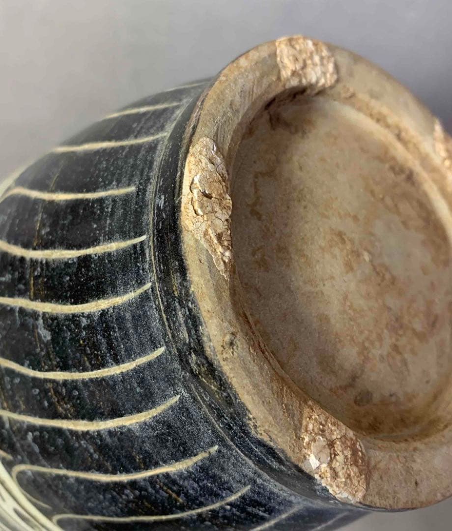 中国 花鳥蝶の絵瓶　u6230906