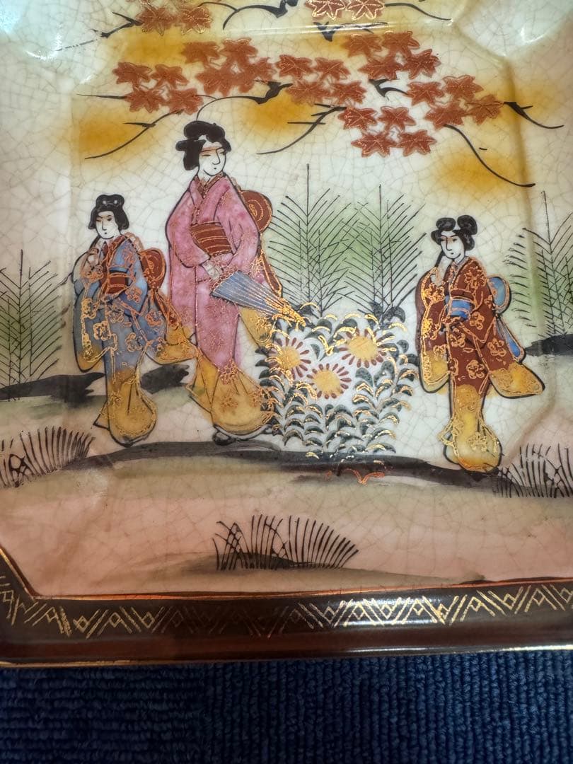 1831  薩摩焼　花草美人図　皿　20cm 時代物