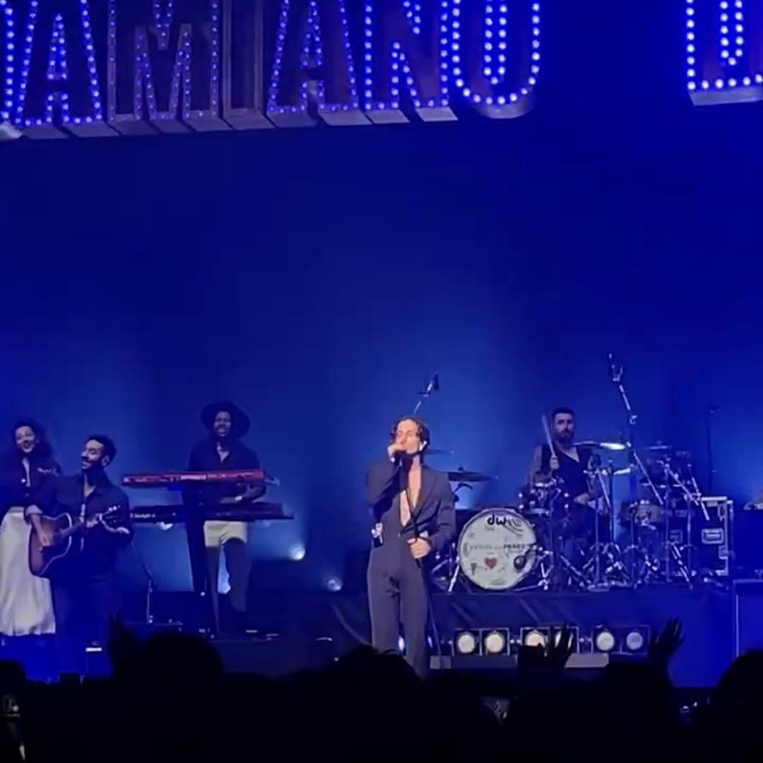 レア Damiano David ツアーTシャツ XL