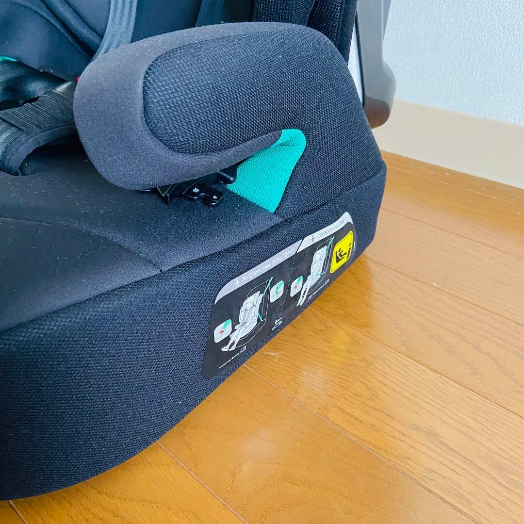 【極美品】Joie ブラック チャイルドシート ECE R44/04