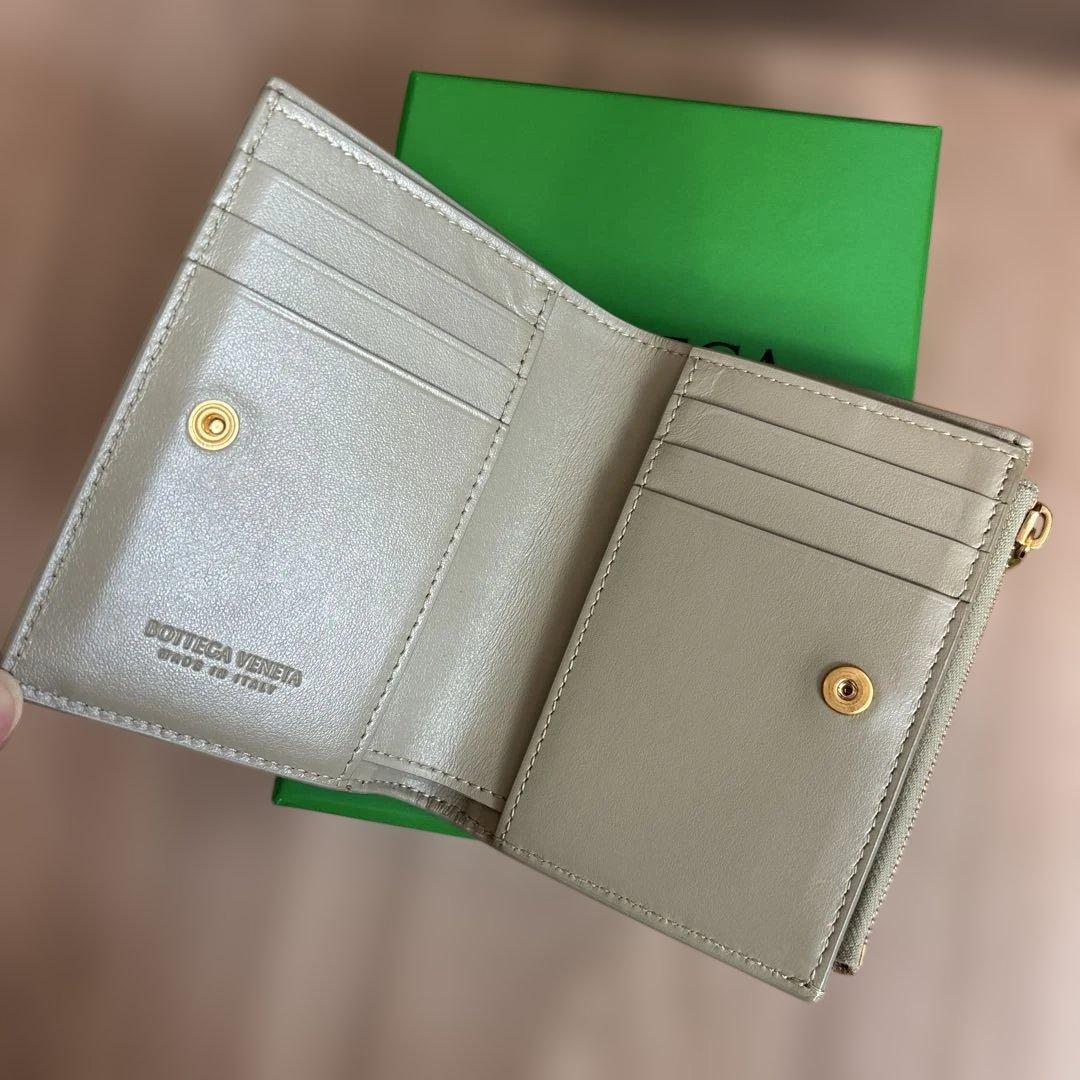 BOTTEGA VENETA 二つ折財布　カセット