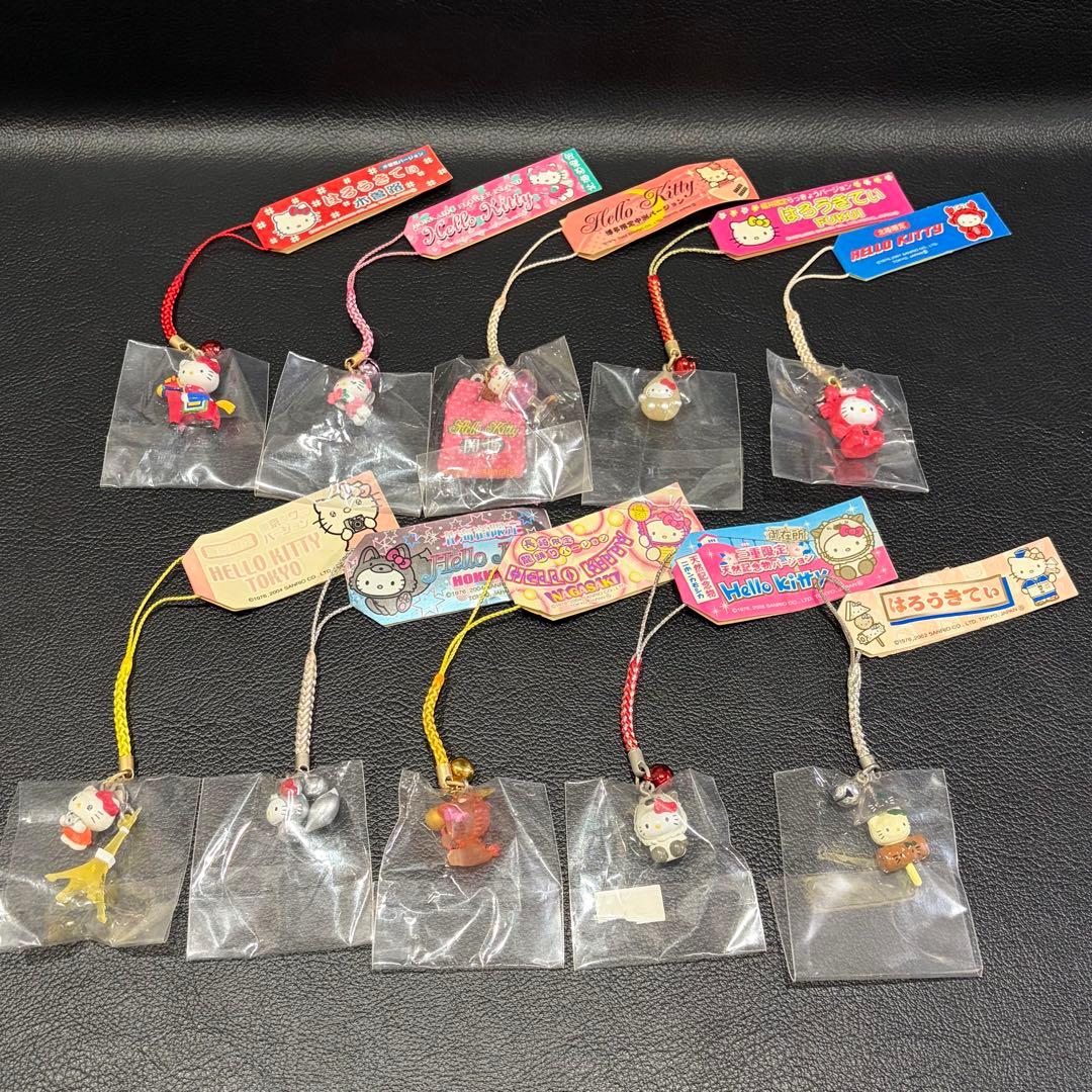 【未使用品】ハローキティ　ご当地ストラップ　80点　まとめ売り！