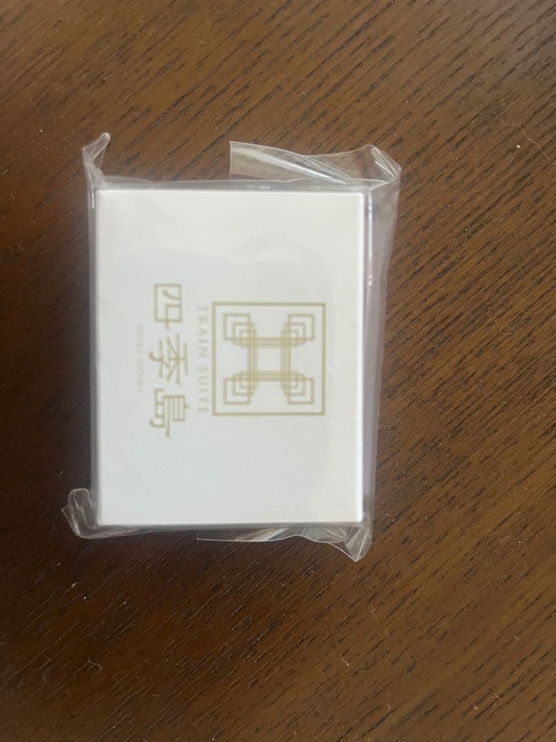 TRAIN SWEET 四季島ピンバッジ2個