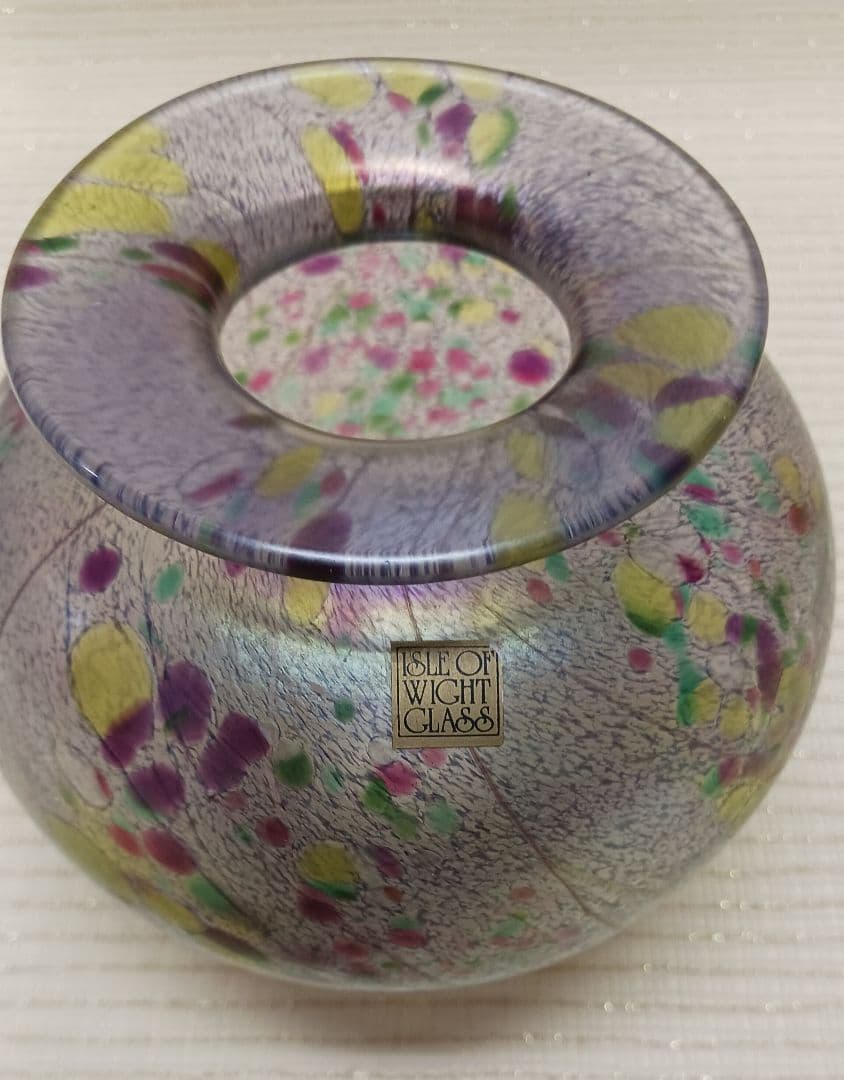 ファンシーな花瓶.ISLEOFWIGHTGLASS