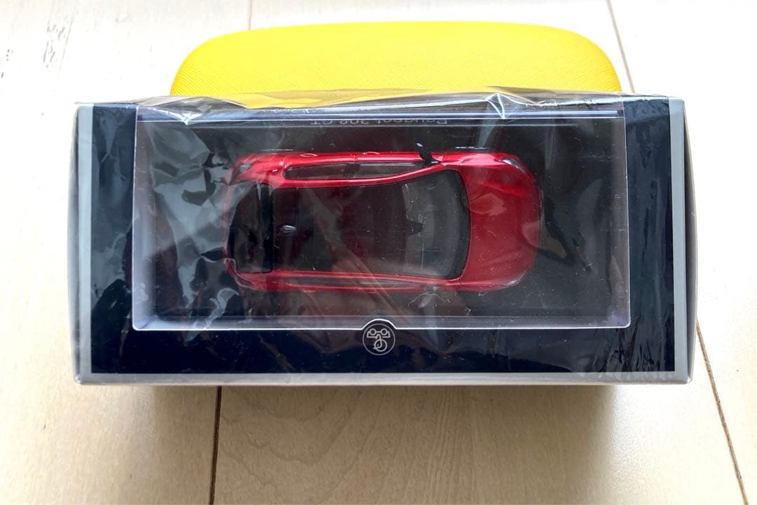 プジョー208 GT Red