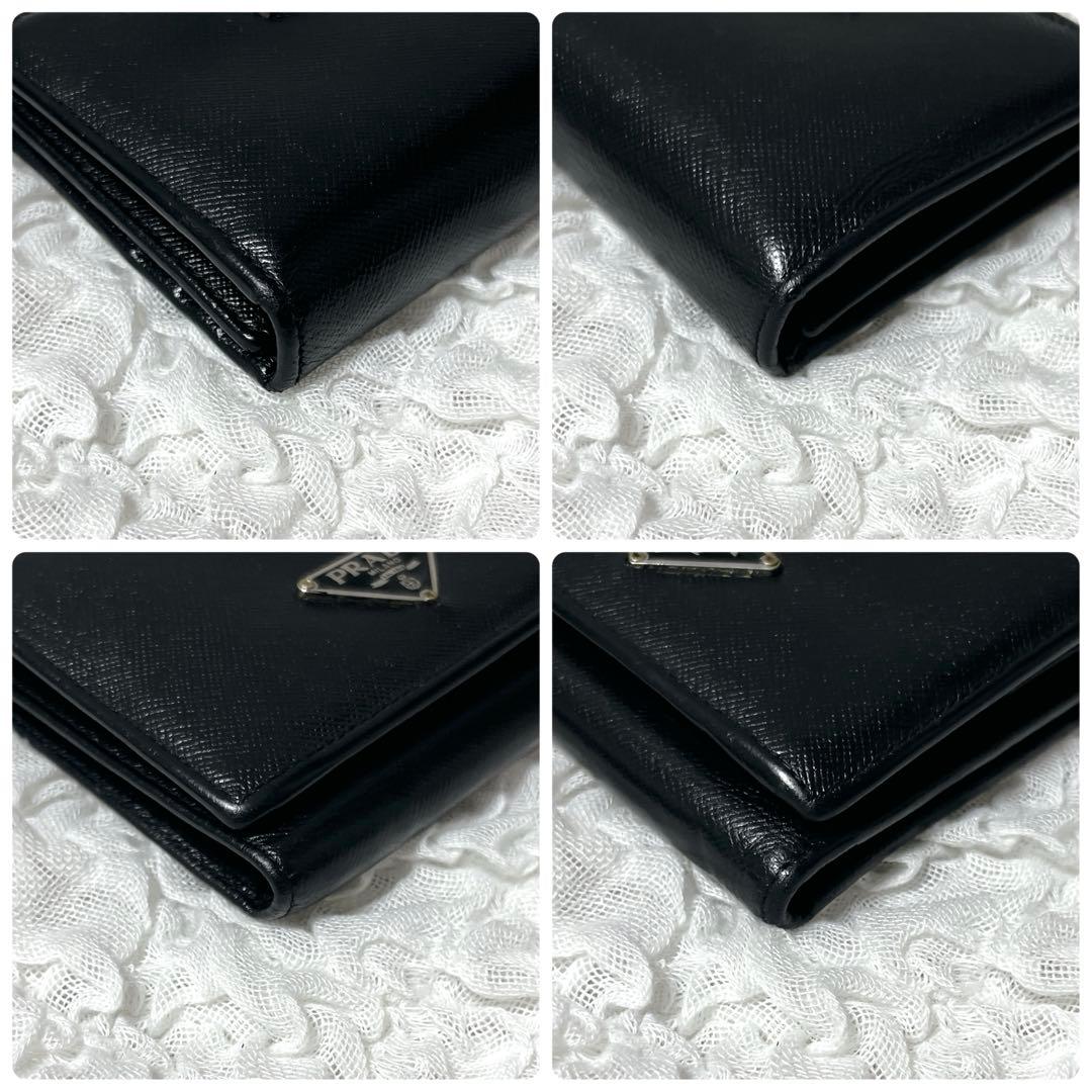 PRADA ブラック 三つ折り財布　三角　トライアングル　サフィアーノレザー