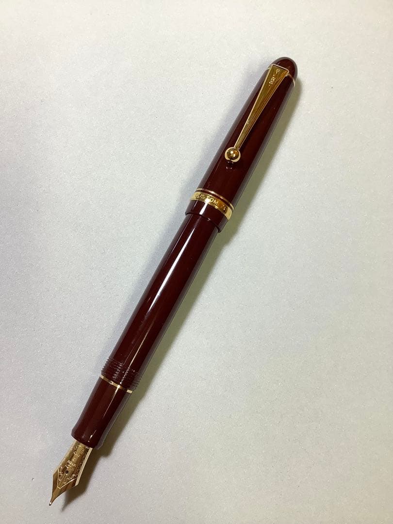 パイロットの万年筆　カスタム74　ディープレッド　ペン種: M（中字）