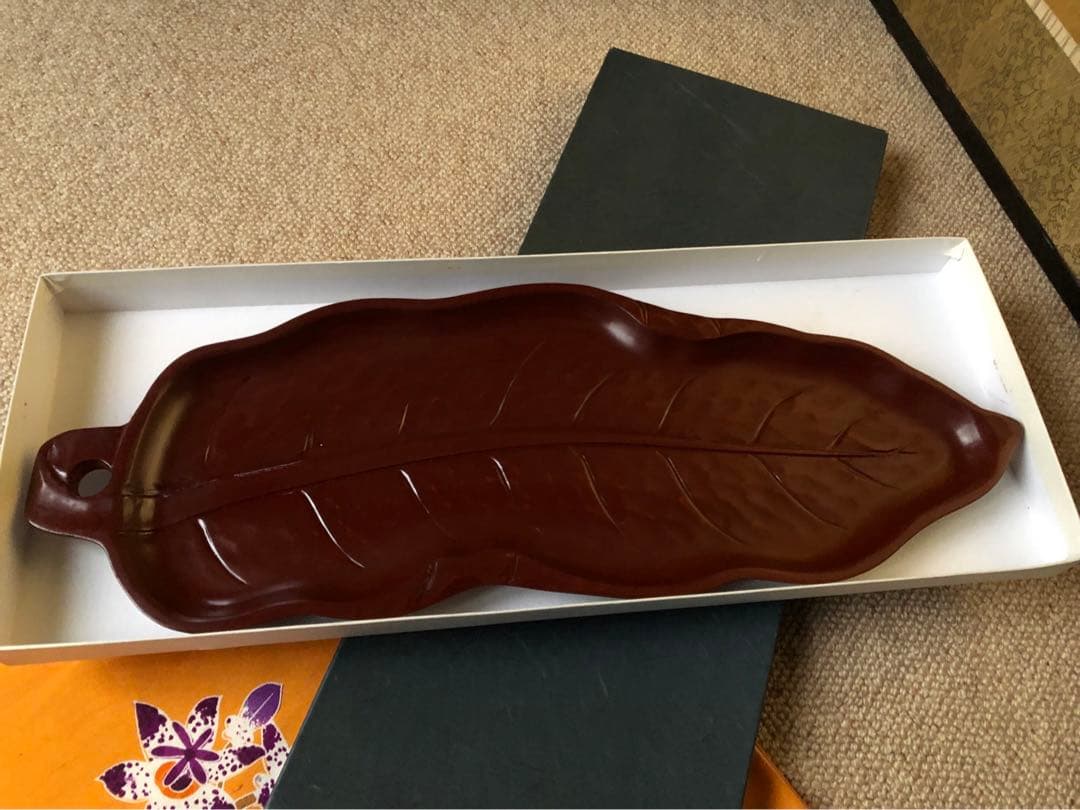 漆器 葉型 盆 箱入　40㎝