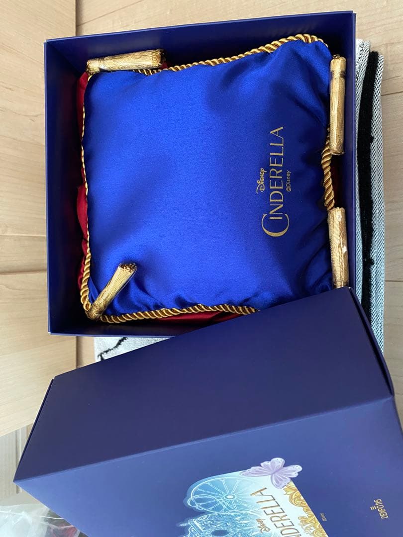 ディズニー　シンデレラ　ガラスの靴