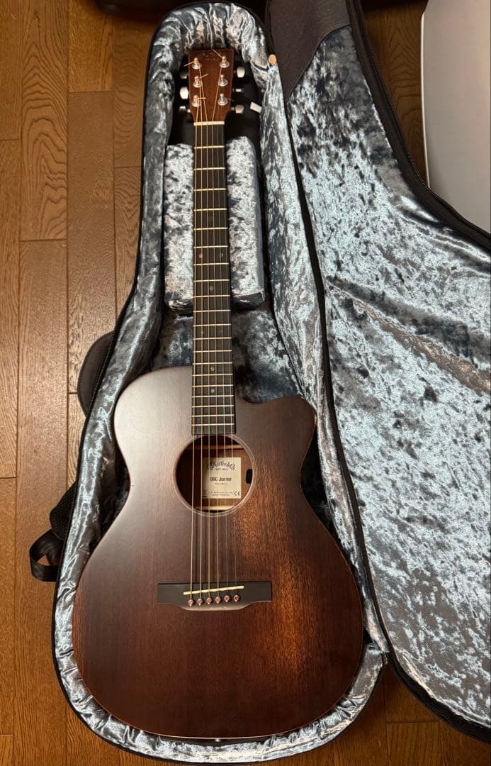 新品同様　Martin 000C Jr E StreetMaster マーチン