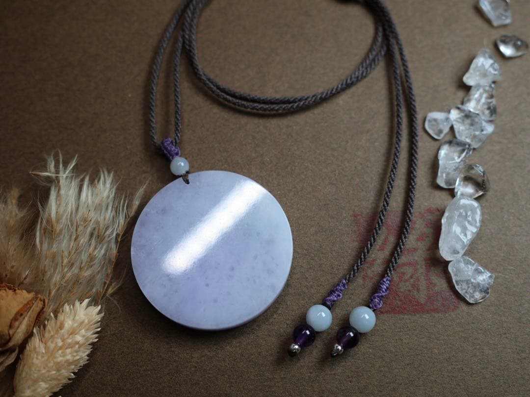 翡翠ひすい　(無事) マクラメ　ネックレス