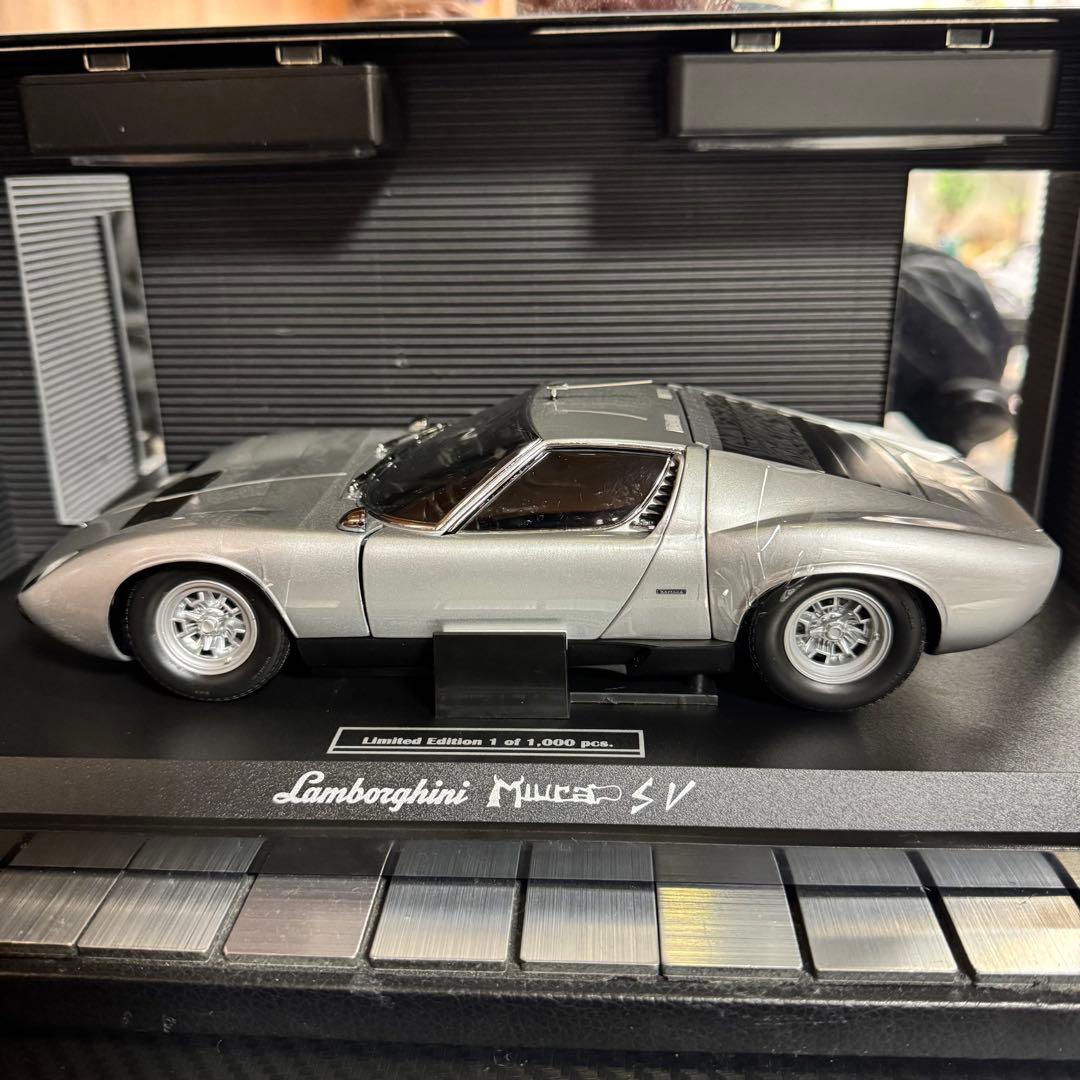 絶版未展示品 京商 1/18 ランボルギーニ ミウラ P400 SV シルバー