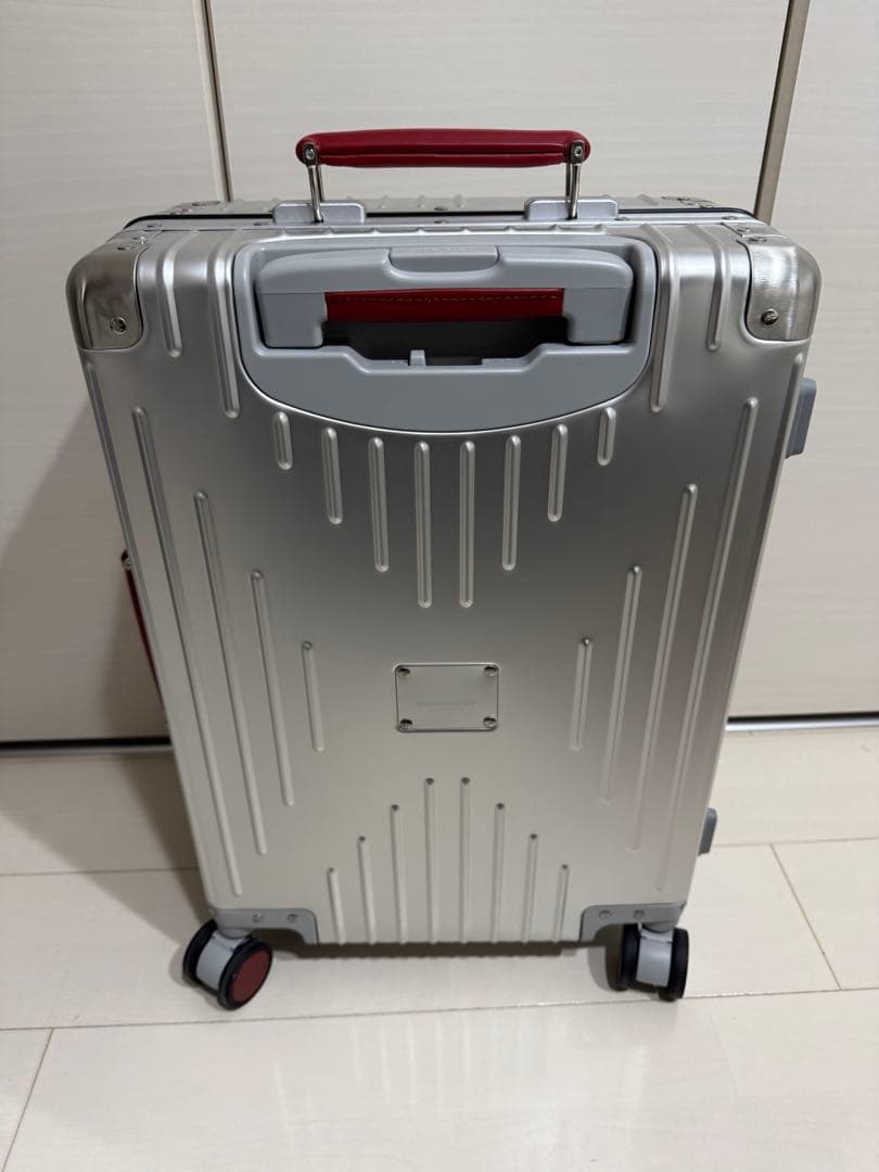 INV1811STP Sterling Silver/Red 36L 新品