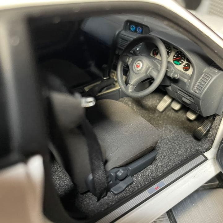 未展示品オートアート1/18 スカイライン GT-R R34 V-SPEC II