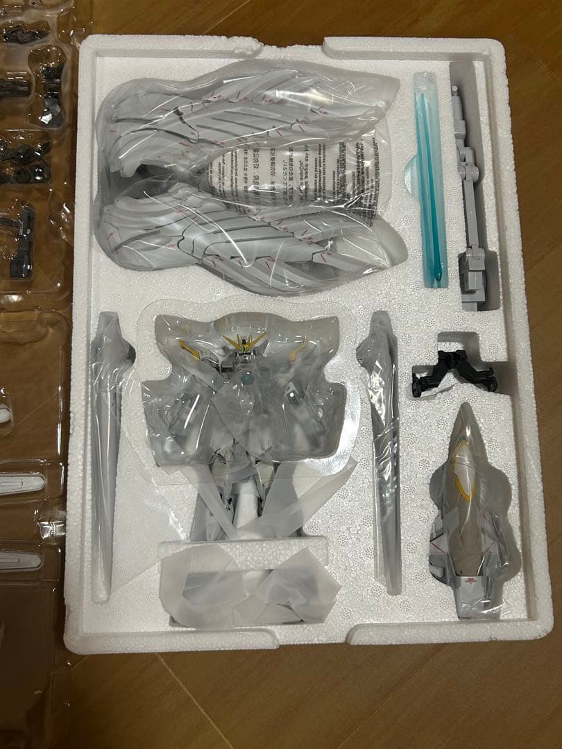 L COMPOSITE ウイングガンダムスノーホワイトプレリュード