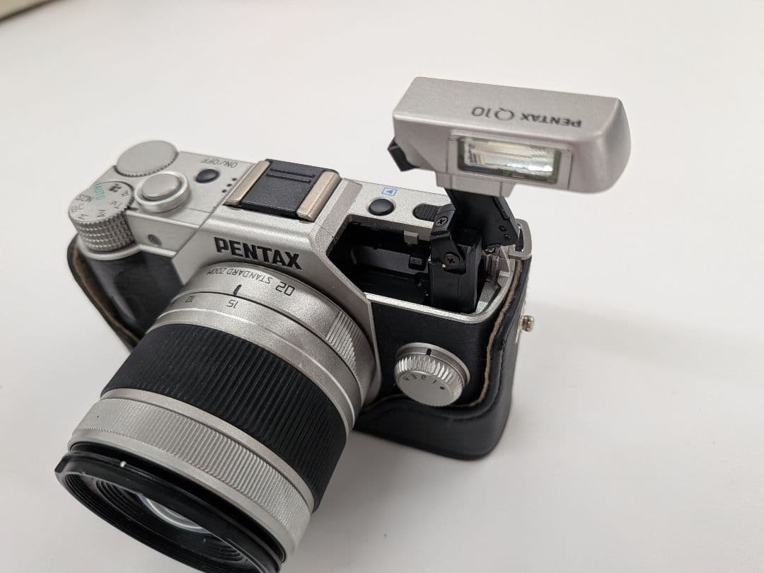 PENTAX Q10 ミラーレス一眼カメラ + 付属品★動作良好