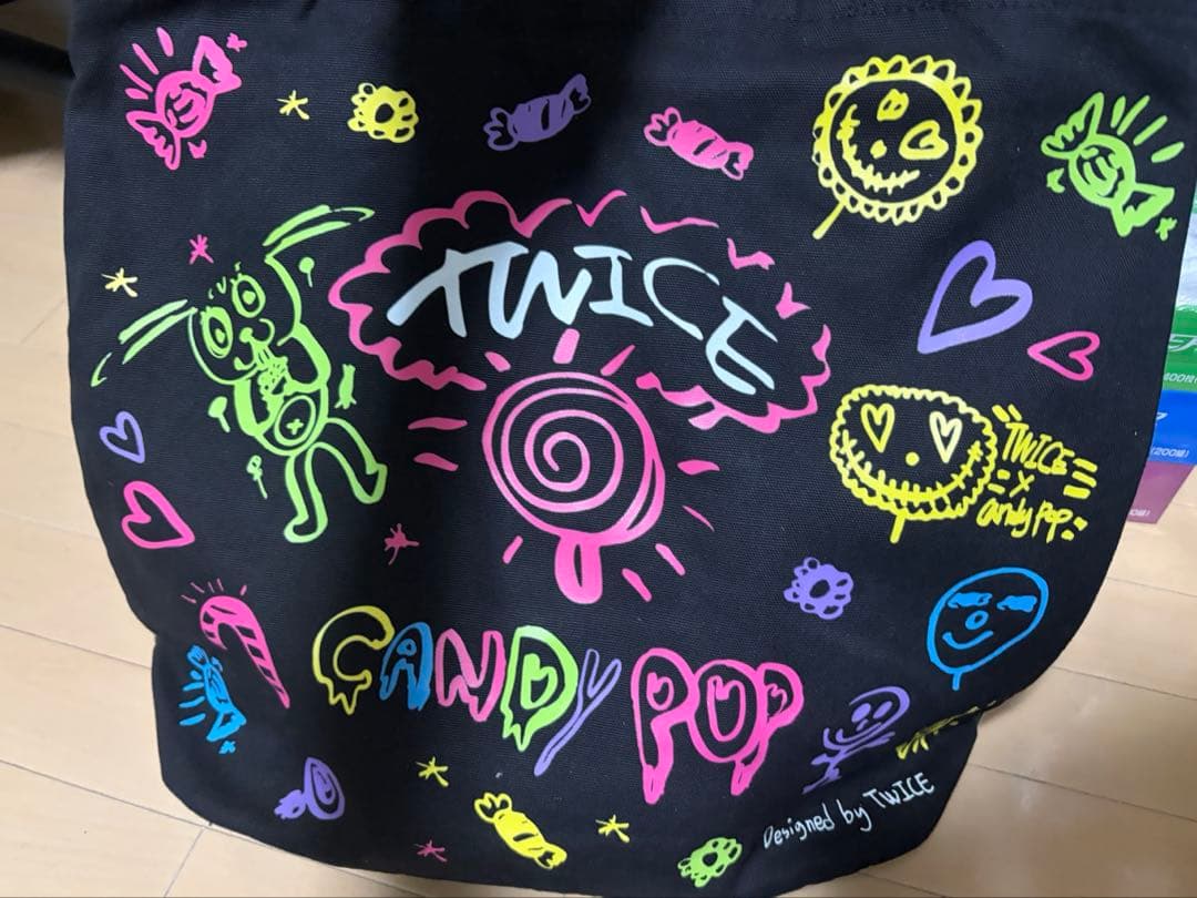 【痛バ】TWICE サナ 缶バッチ64個