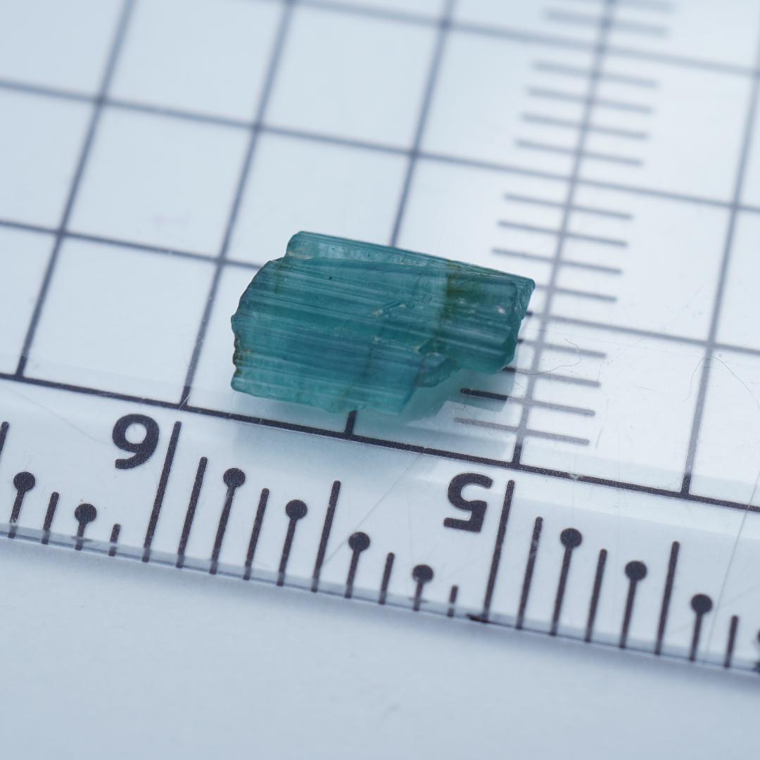 グランディディエライト　結晶　原石　マダガスカル産