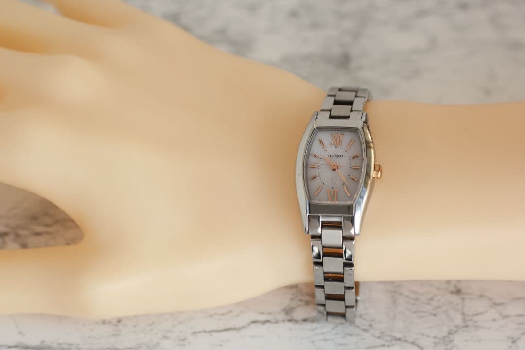 稼働品 セイコールキアSEIKO LUKIA 腕時計V117-ODKO