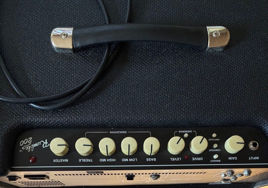 フェンダー　ベースアンプ　ランブル200