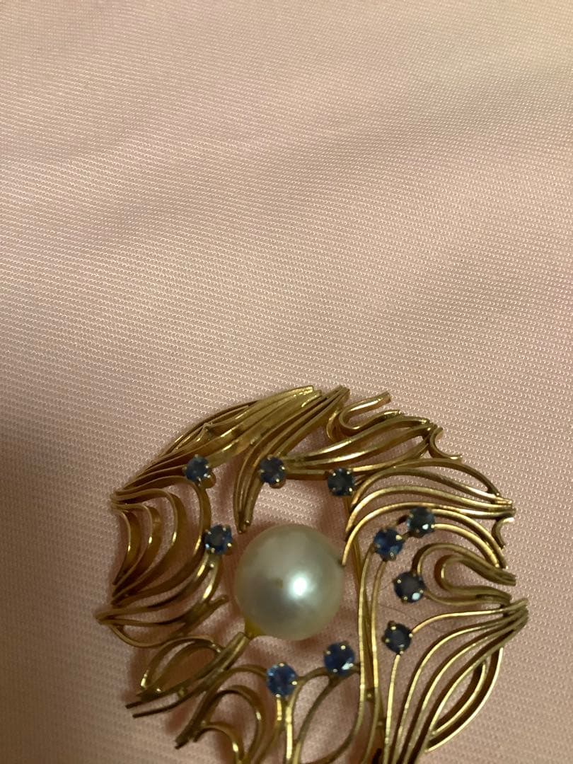 本パールとストーンのブローチ