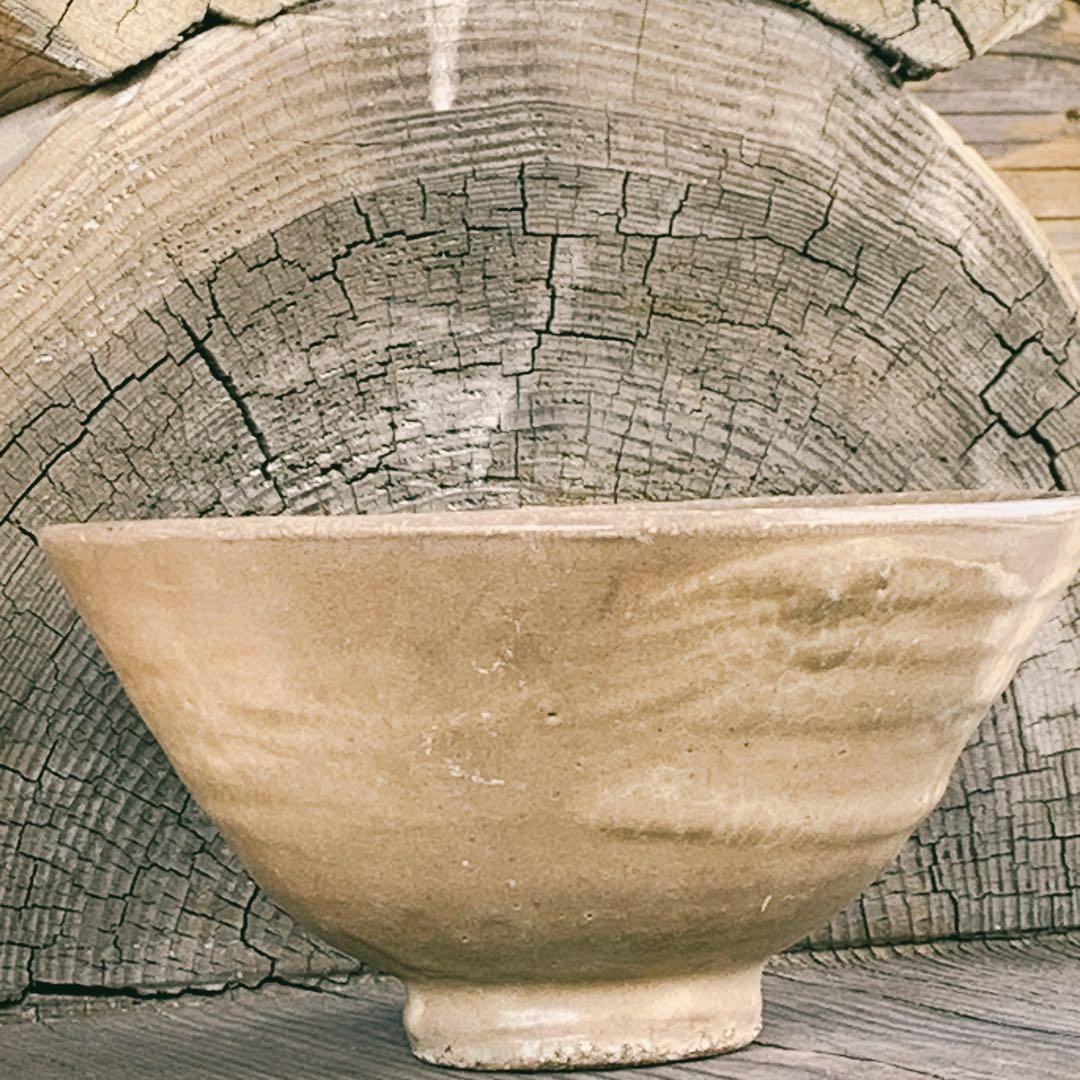 李朝　高麗　抹茶茶碗　大きな茶碗　朝鮮　韓国　骨董品　中国　古美術　欠けあり