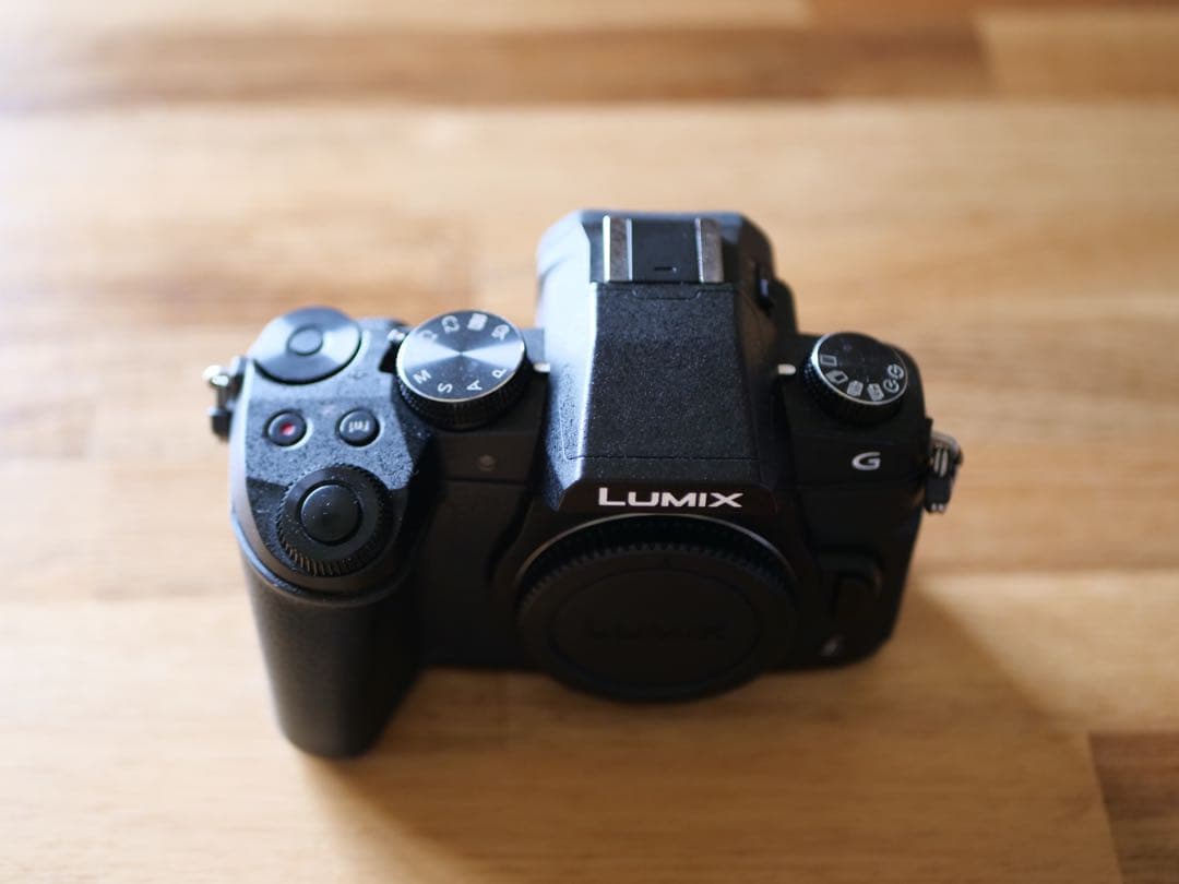 DMC-G8 Lumixミラーレス一眼カメラ 新品バッテリー付