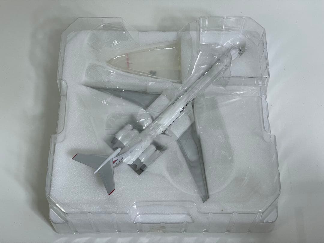 ヘルパ herpa 1/200 IL-62M AIR KORYO 高麗航空