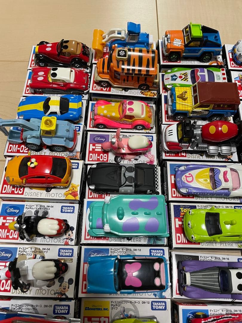 ディズニートミカ　タカラトミー ディズニーモータース 43台セット