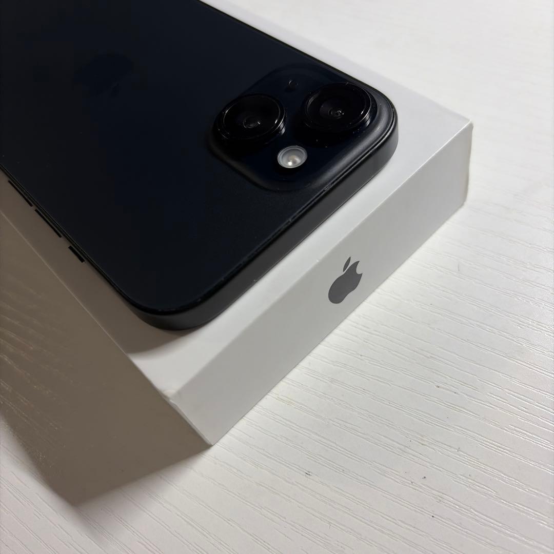 iPhone15 128GB ブラック SIMフリー 極美品