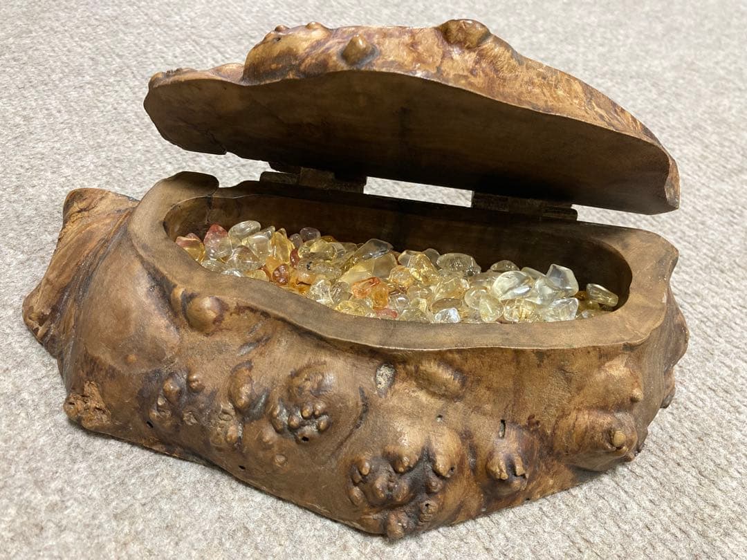 極品　天然神木製 小物入れ　天然石浄化