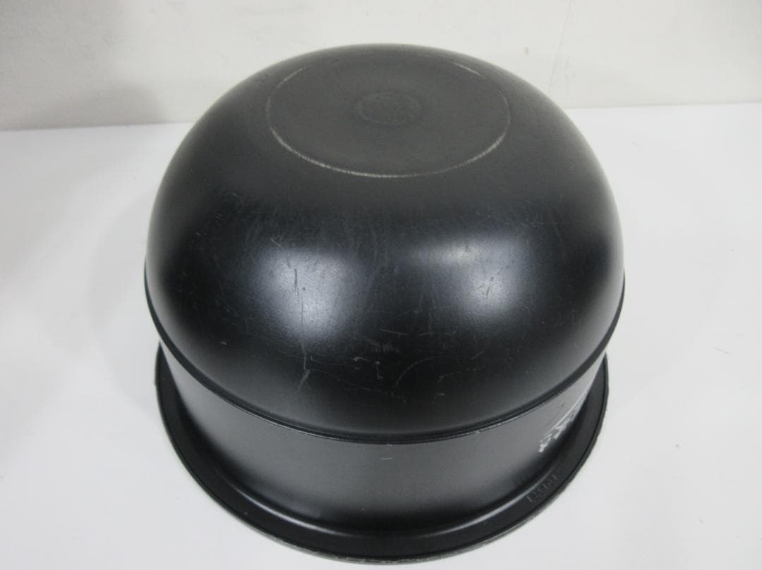 M1221Z 東芝 真空圧力IH炊飯器 5.5合炊 RC-10ZWT 2022年