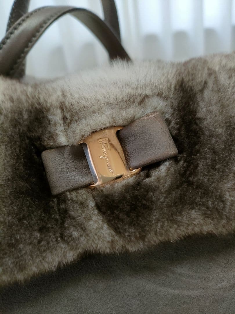 Salvatore Ferragamo ラビットファー×スウェード ハンドバッグ