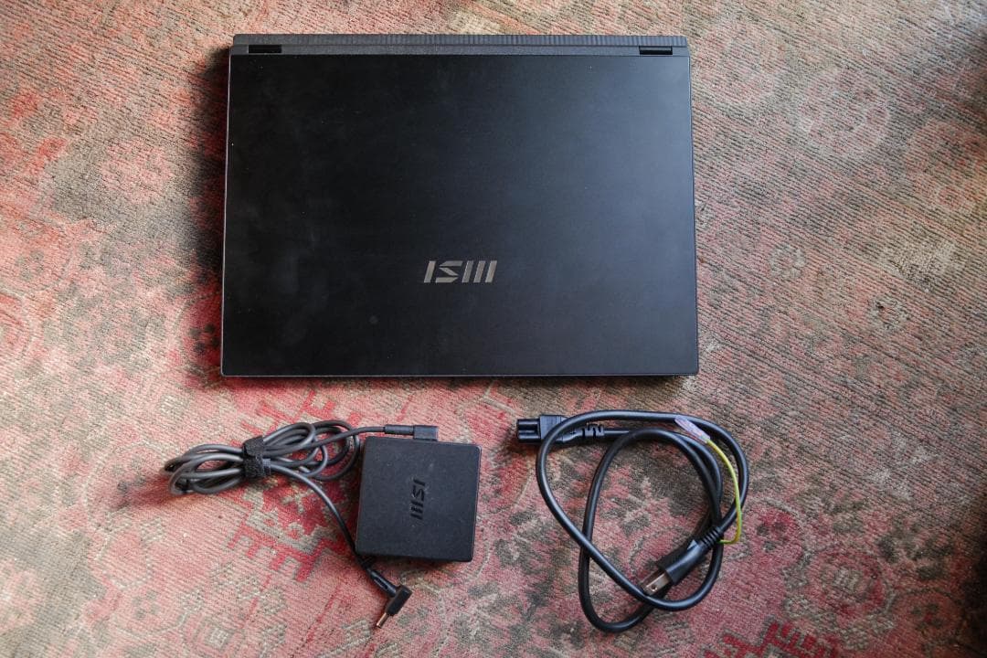 【i9＋32GB】MSI Modern 14H D13M【美品・使用2ヶ月】