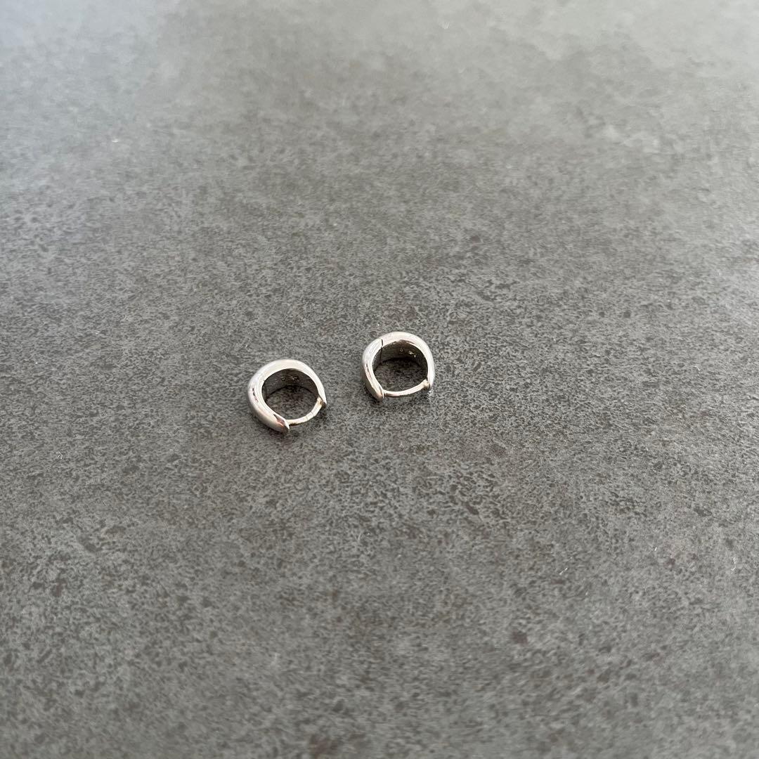 TOM WOOD Ice Huggie シルバーピアス