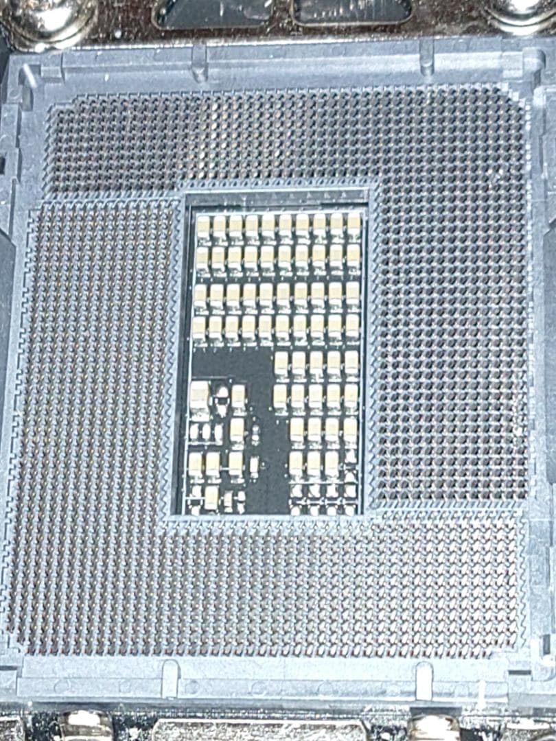 たかし83歳 TUF GAMING B760M-PLUS IIマザボ難あり