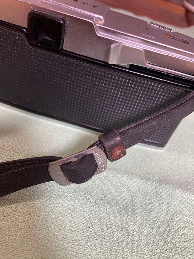 OLYMPUS オリンパス PEN-FT一眼レフ 古いカメラ