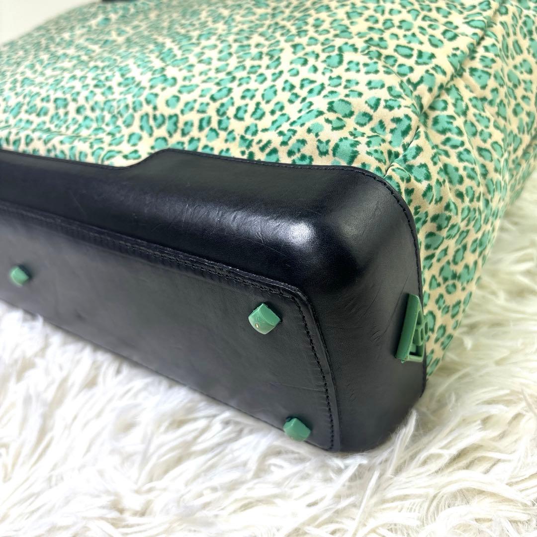 希少.美品　BOTTEGA ボッテガヴェネタ　ハンドバッグ　レオパード　グリーン