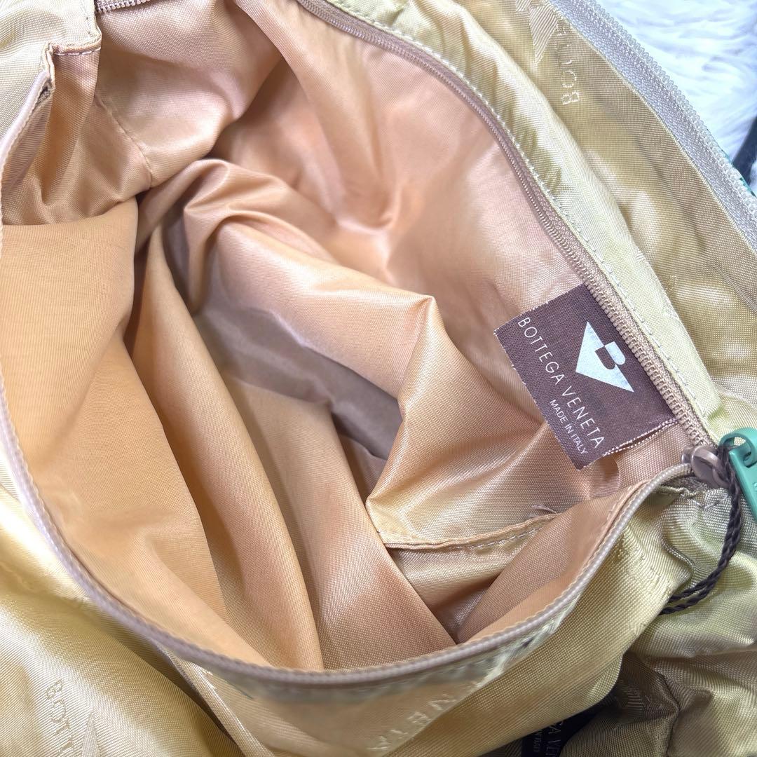 希少.美品　BOTTEGA ボッテガヴェネタ　ハンドバッグ　レオパード　グリーン