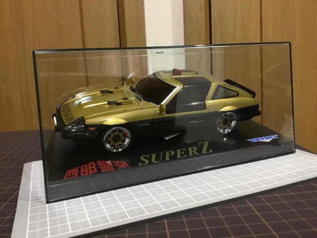 ミニッツ用ＡＳＣボディ 　日産SUPER Ｚ　西部警察（ゴールド／黒）新品