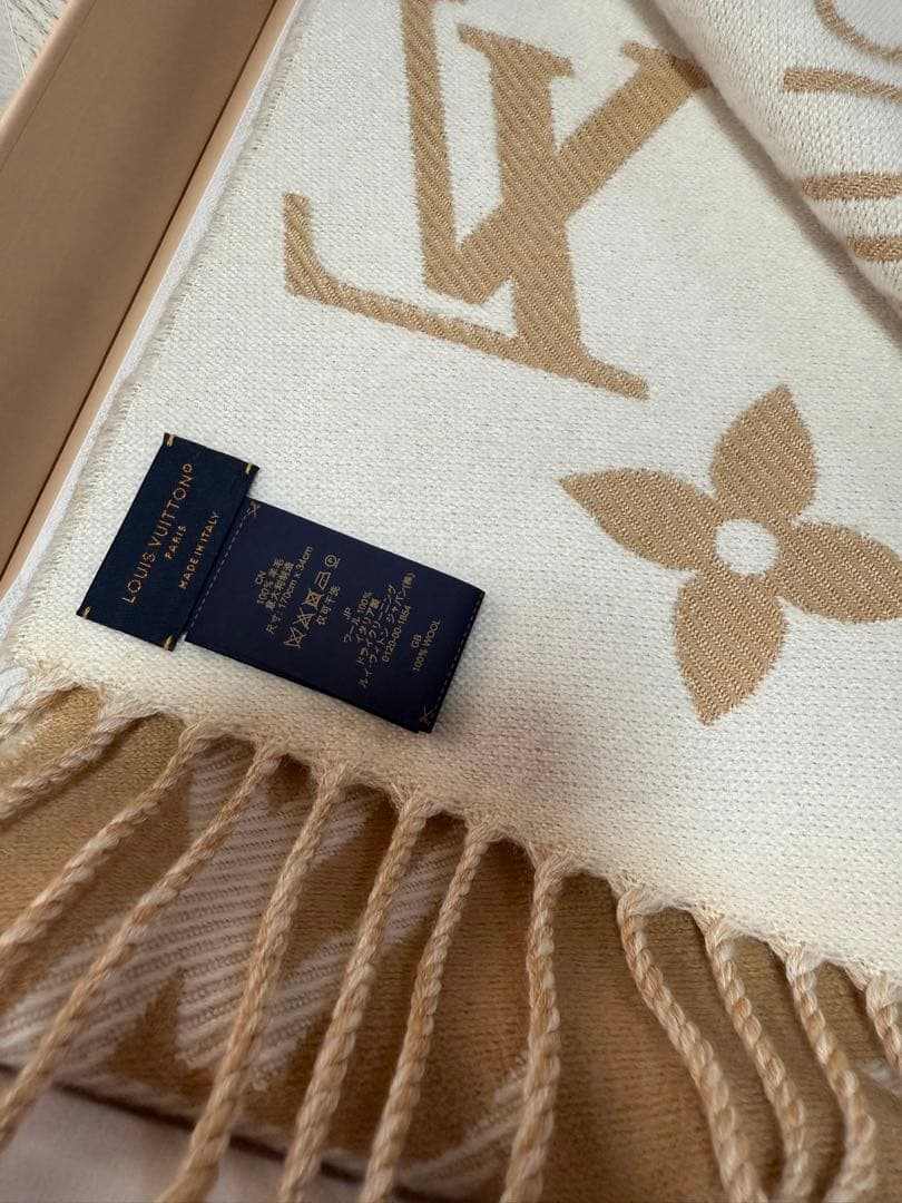 美品ルイヴィトンマフラー　レディース