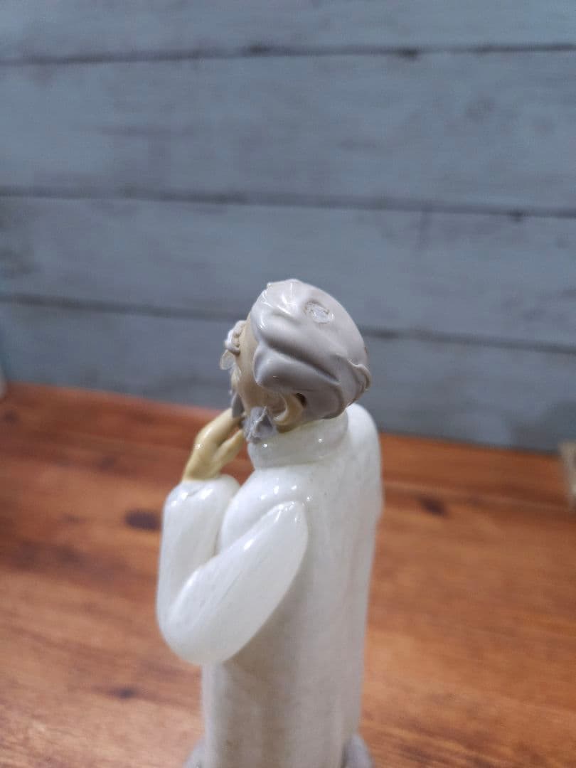 チェコヴィンテージ ボヘミアガラスの人形 ドクター 医者 フィギュリン